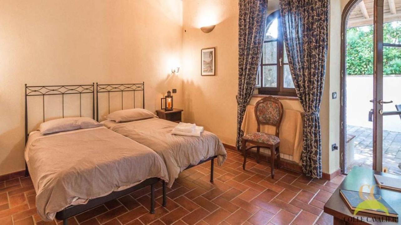 Colle Cavalieri - Country House Ґаворрано Екстер'єр фото